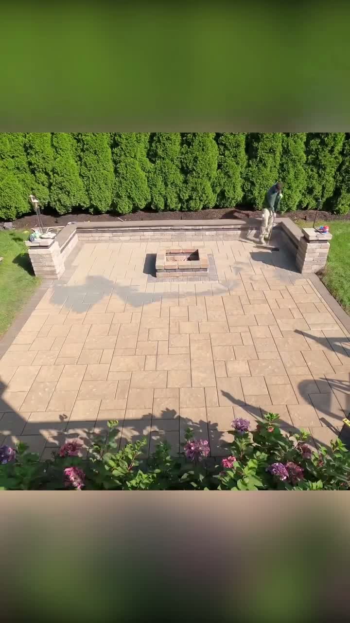 De'Angele Landscape & Co video poster